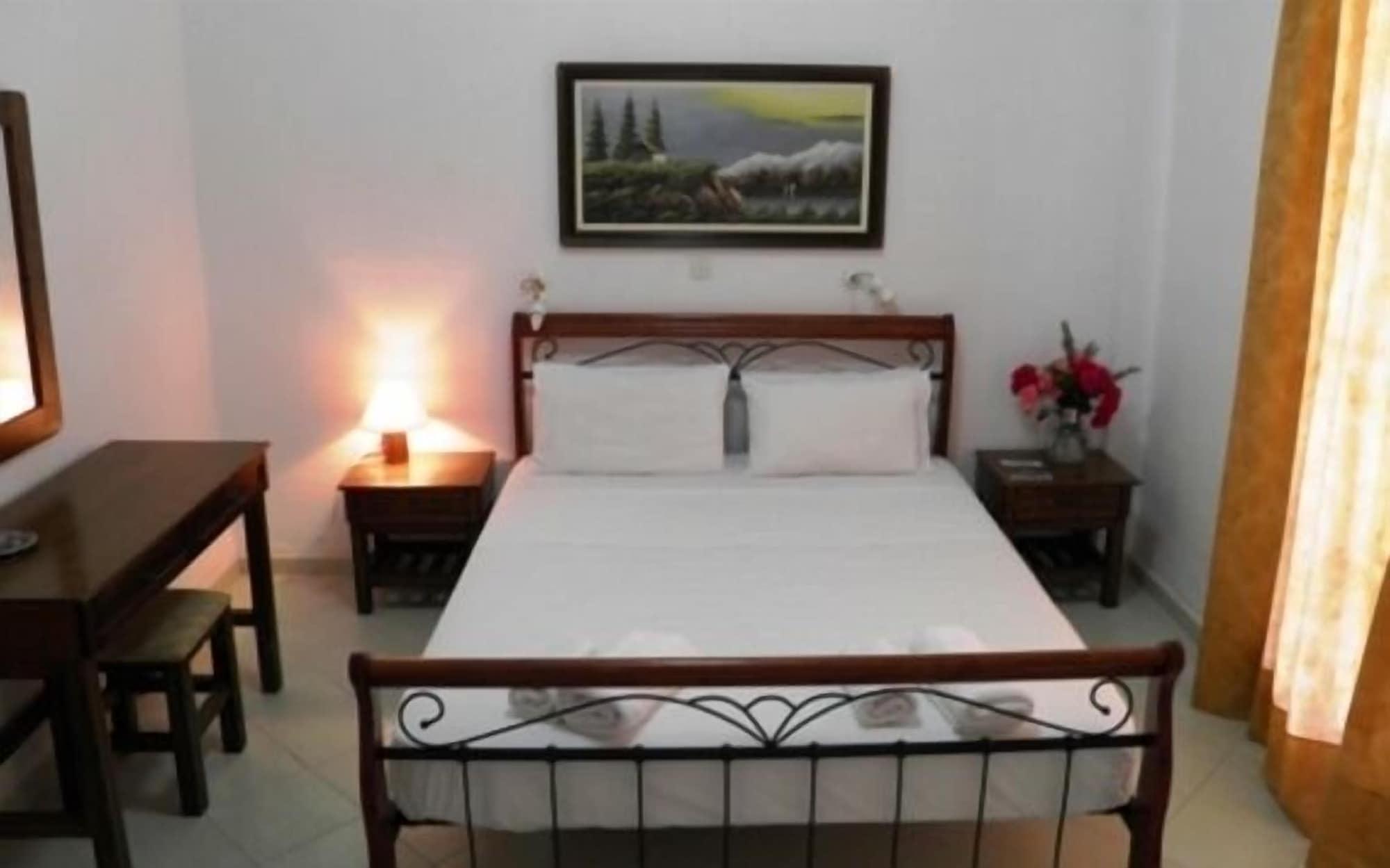 Delphi Aparthotel